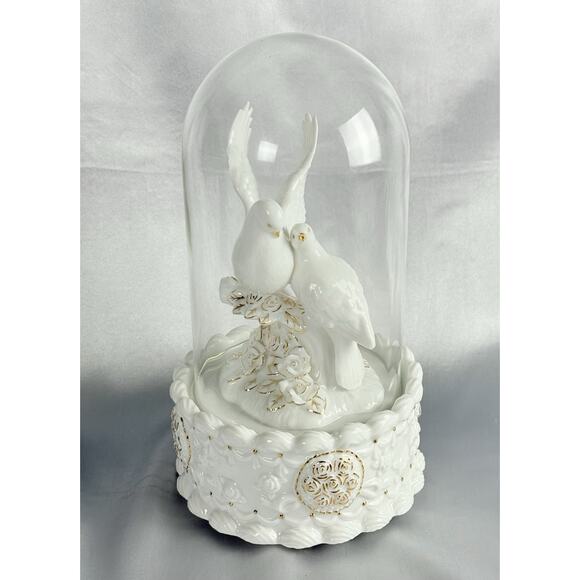 Love Doves Sculpture San Fransisco Music Box Co w/ Glass Dome Unchained Melody - Picture 2 of 12